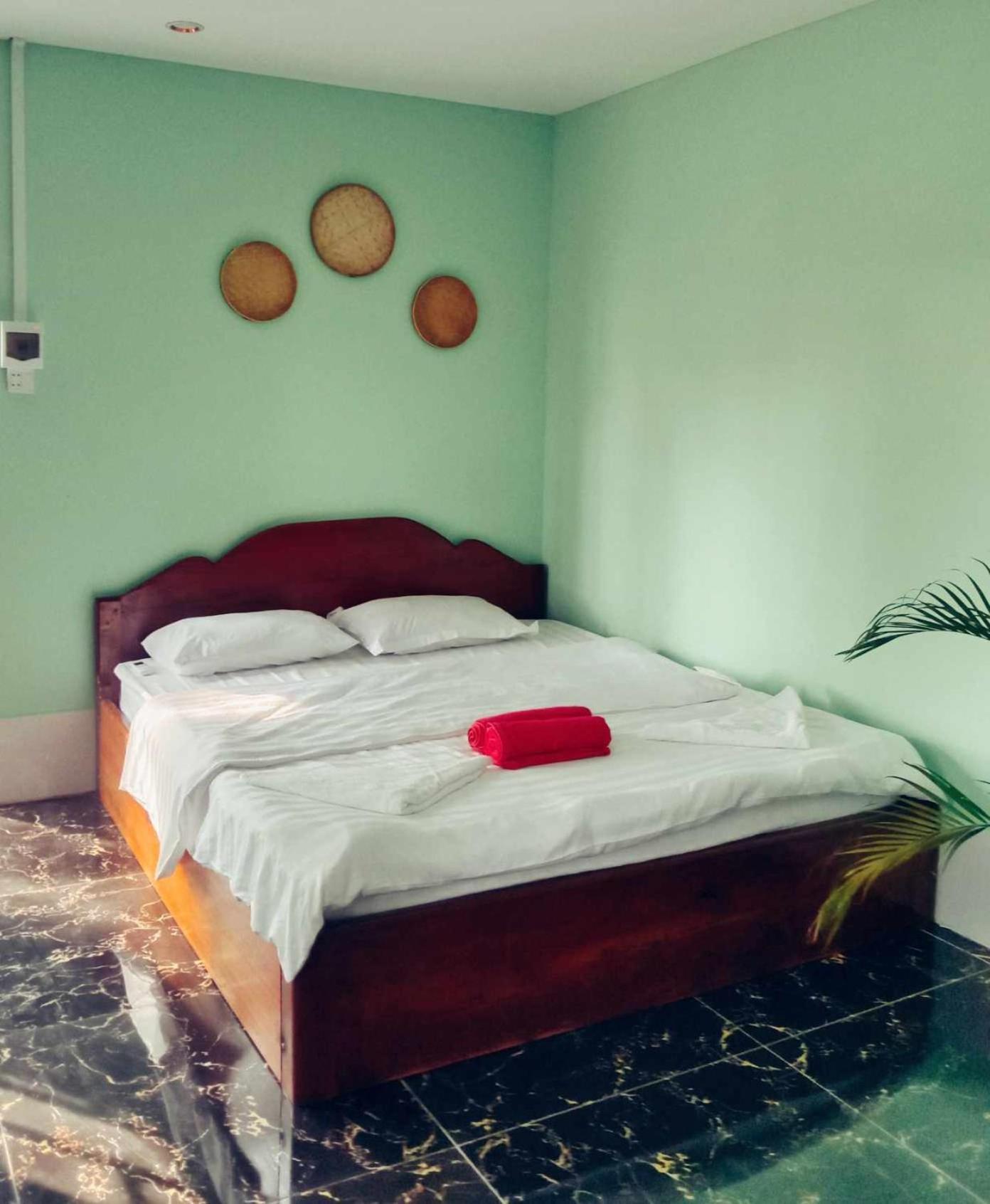 La Plage De Kampot By Lee & Hap Guest House Exterior photo